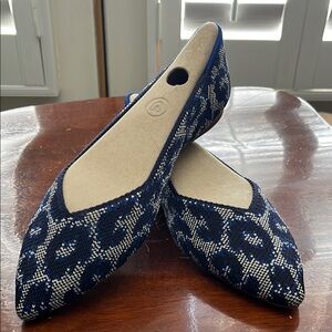 Rothy’s Point II Indigo Cat Size 8.5 LN